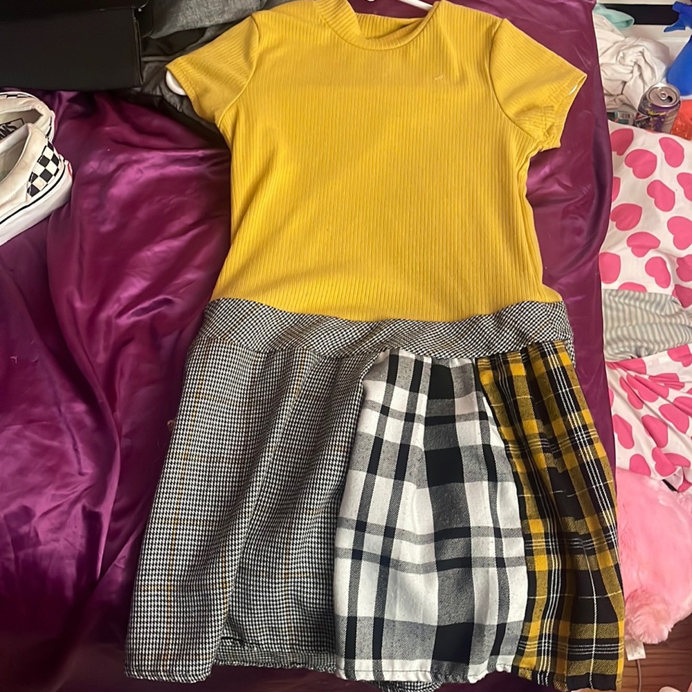 im selling a dress worn once very comfortable